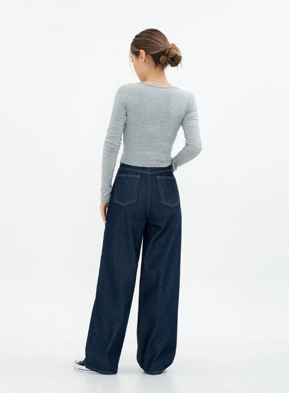 Cropped Cardigan with Diagonal Buttons CM22 - Image 11