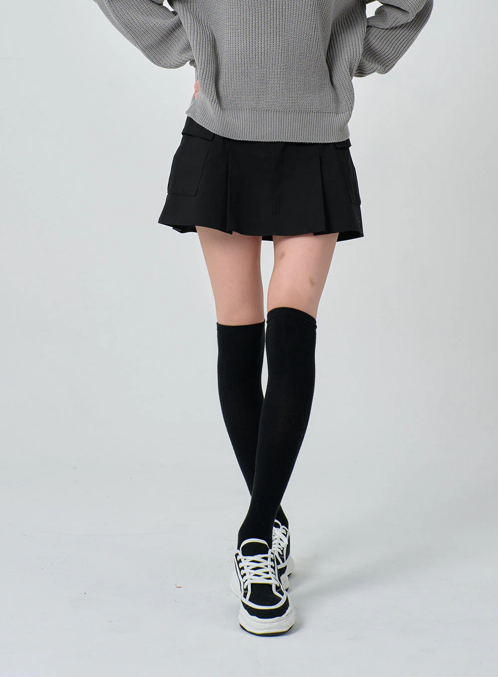 Double Pocket Pleated Mini Skirt OA01 - Image 5