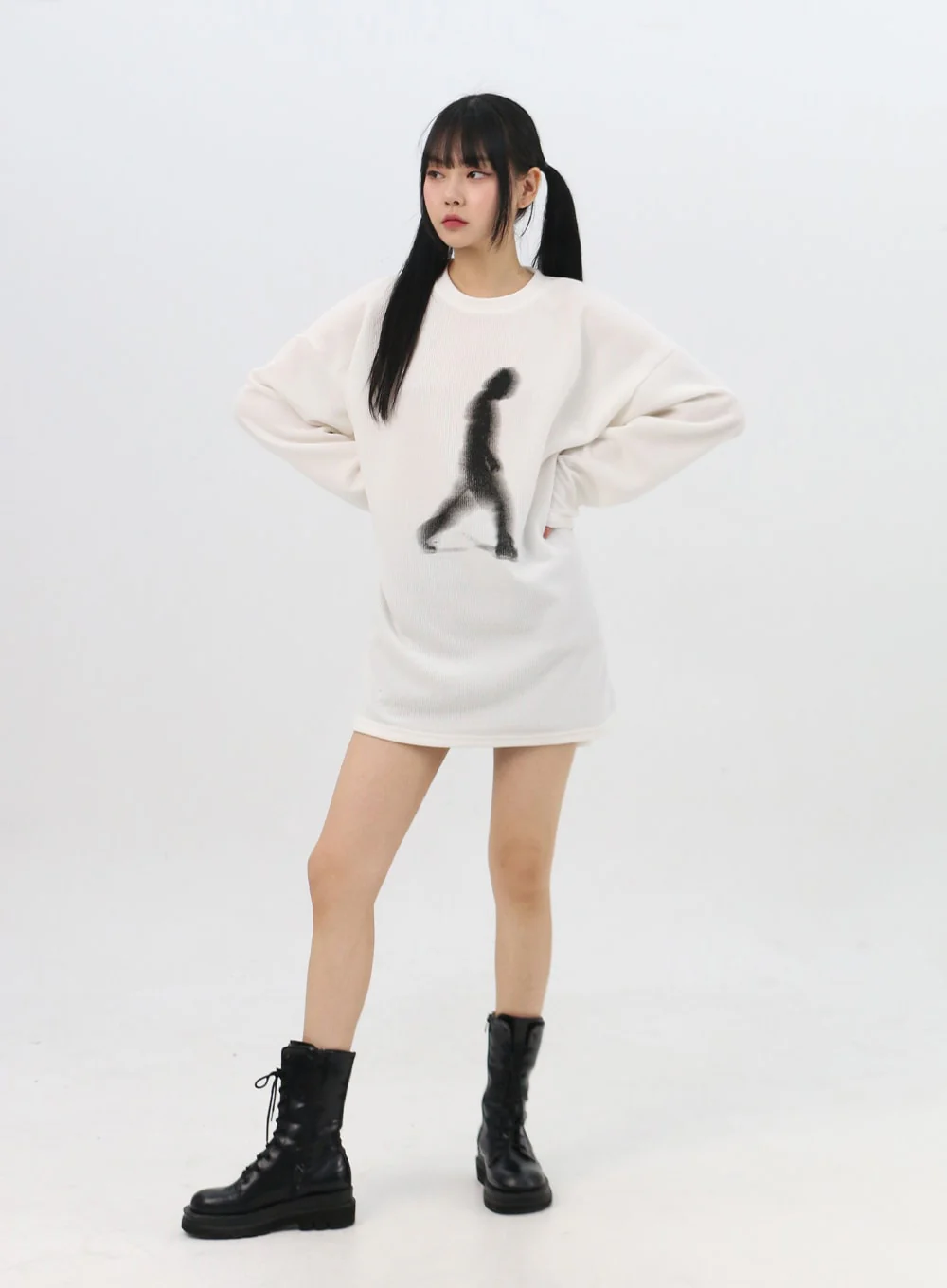 Graphic Print Oversize T-Shirt IN310 - Image 6