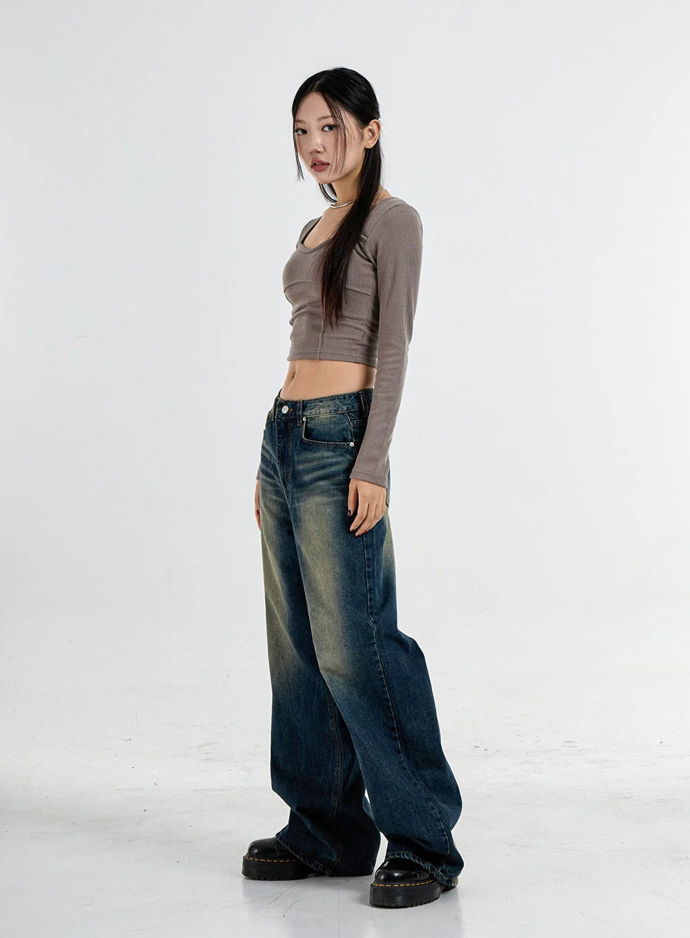 Heart Neck Crop T-Shirt CO11 - Image 10