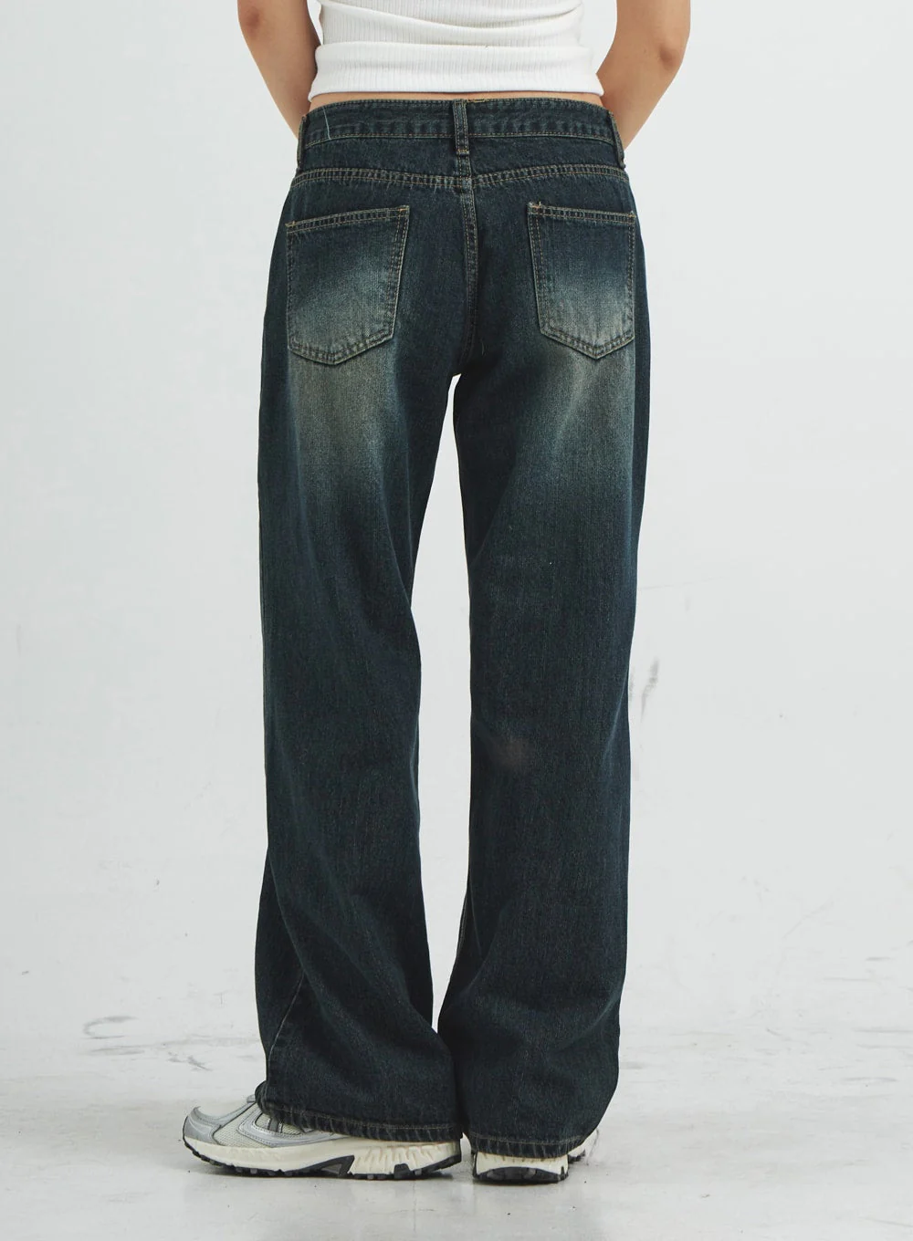 Low Rise Washing Wide Jeans CS14 - Image 6