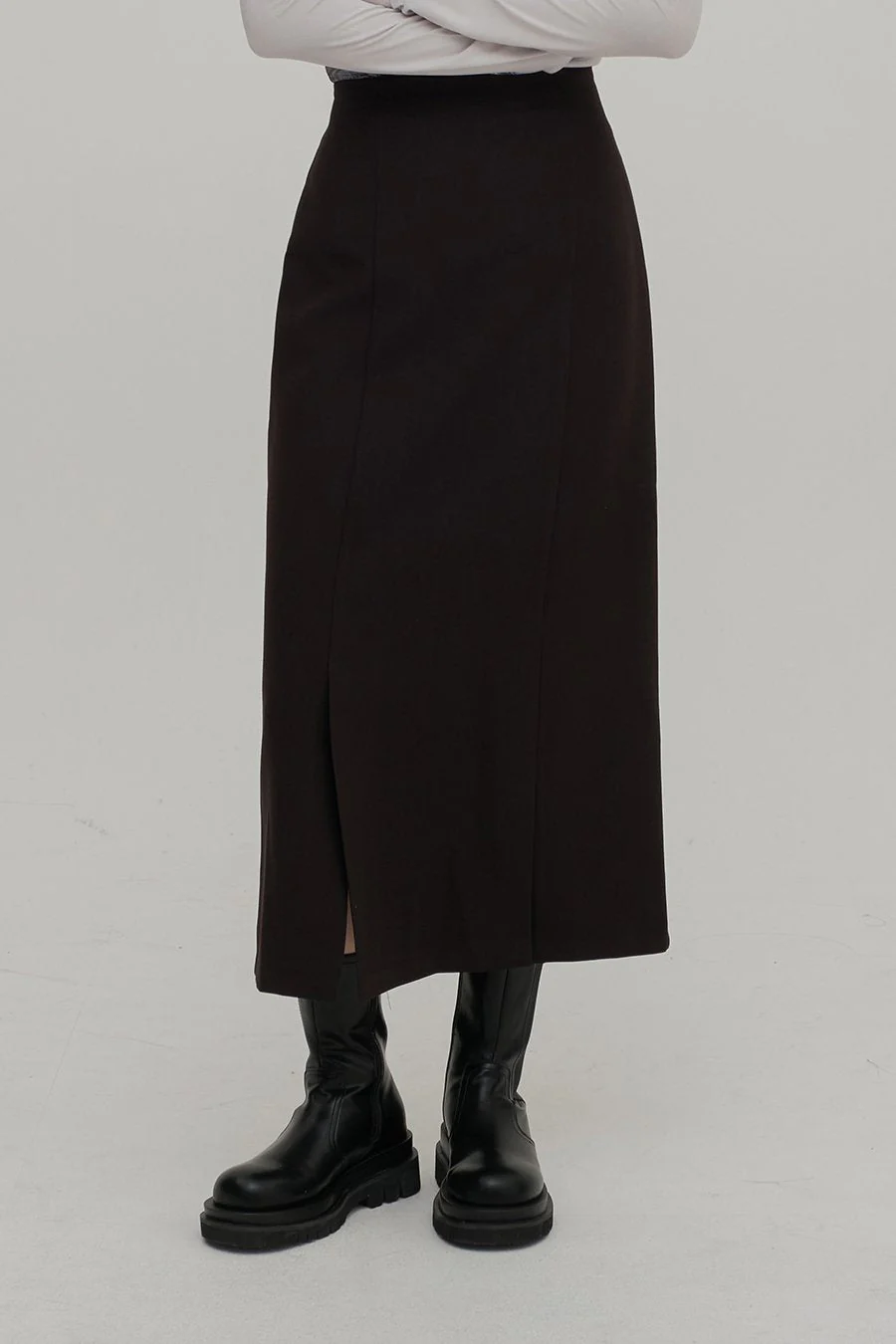 Maxi Skirt with Slit - Image 10