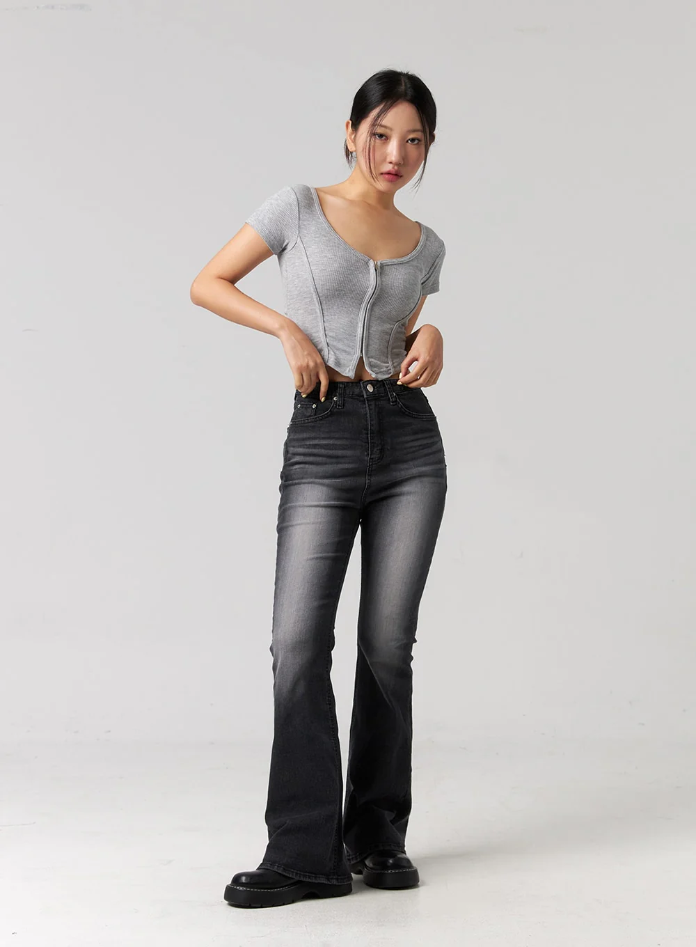 Modern Slim Bootcut Jeans CG319 - Image 3
