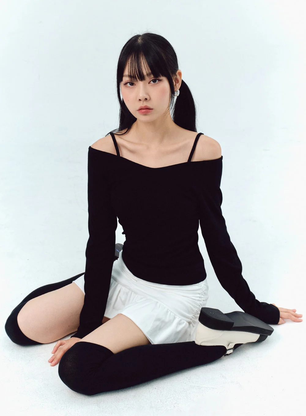 Off-Shoulder Long Sleeve Top IG304 - Image 12