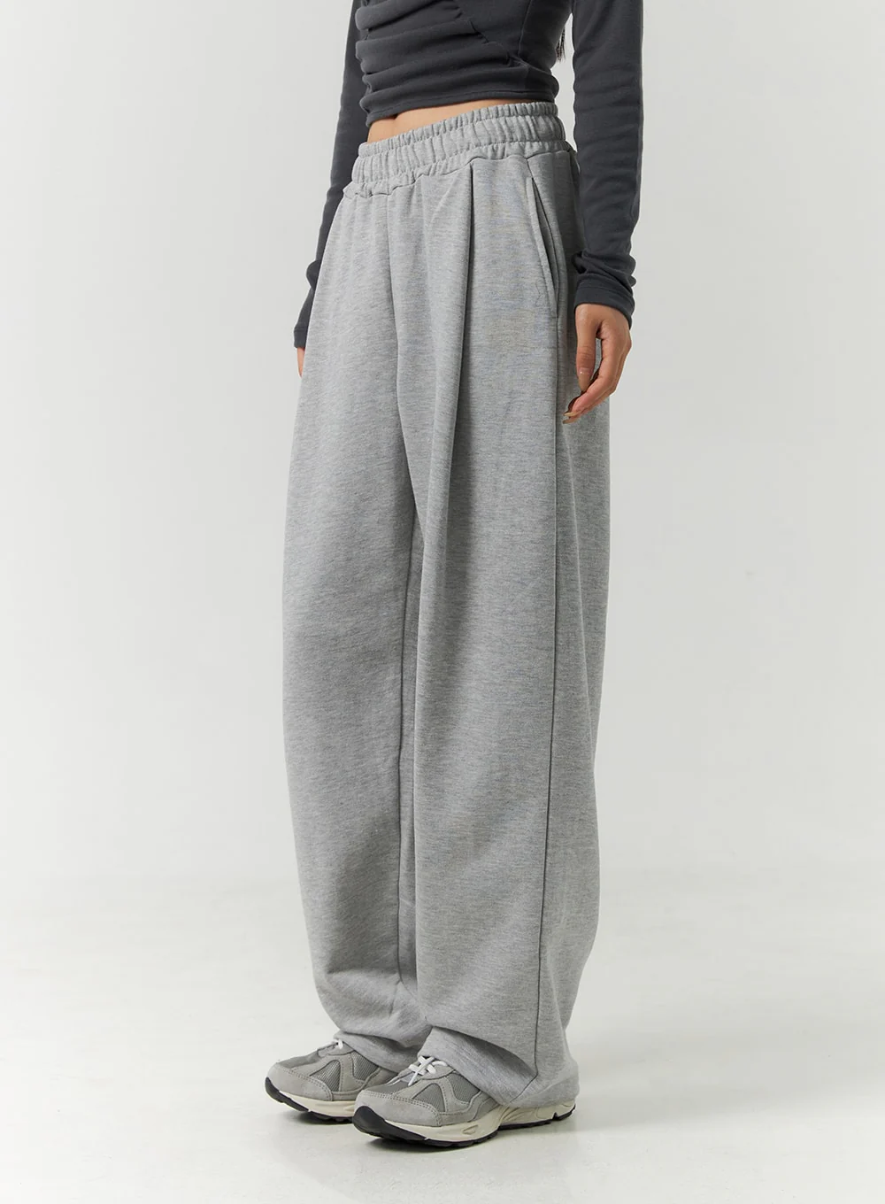 Pintuck Sweatpants CN317 - Image 5