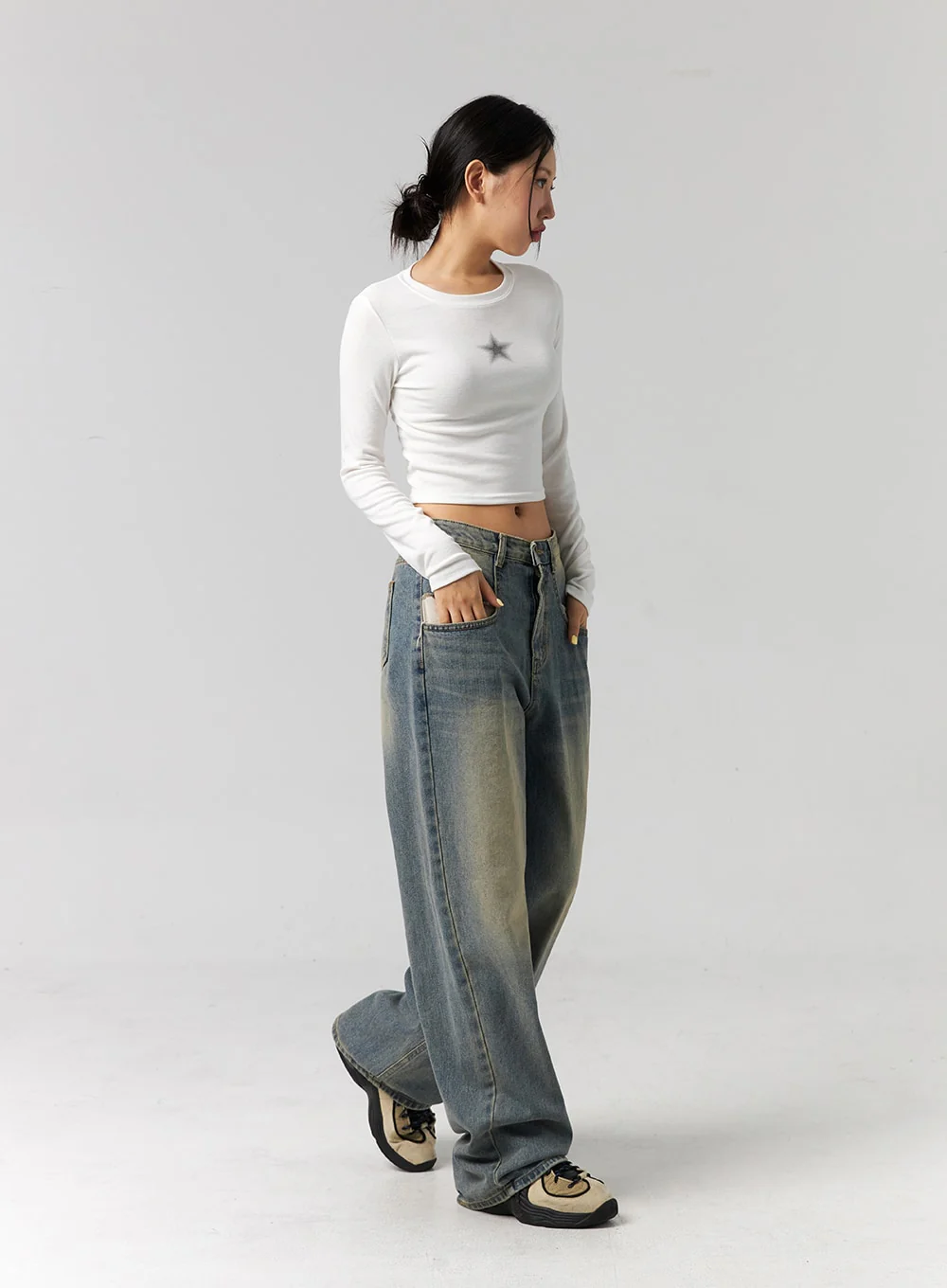 Star Graphic Long Sleeve Slim Fit Tee CG315 - Image 11